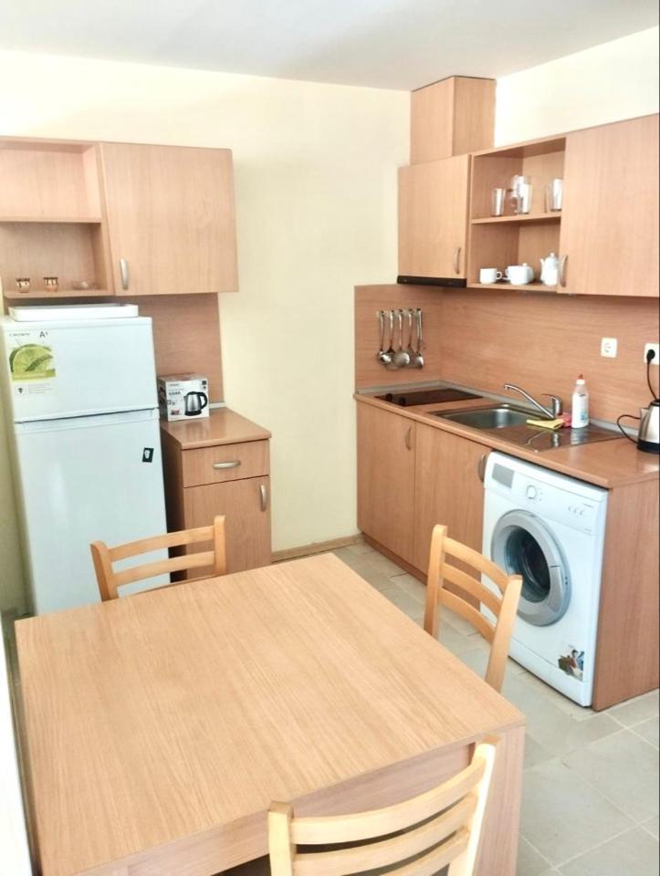 Alexandr Apartments Vigo Nesebar Exteriör bild