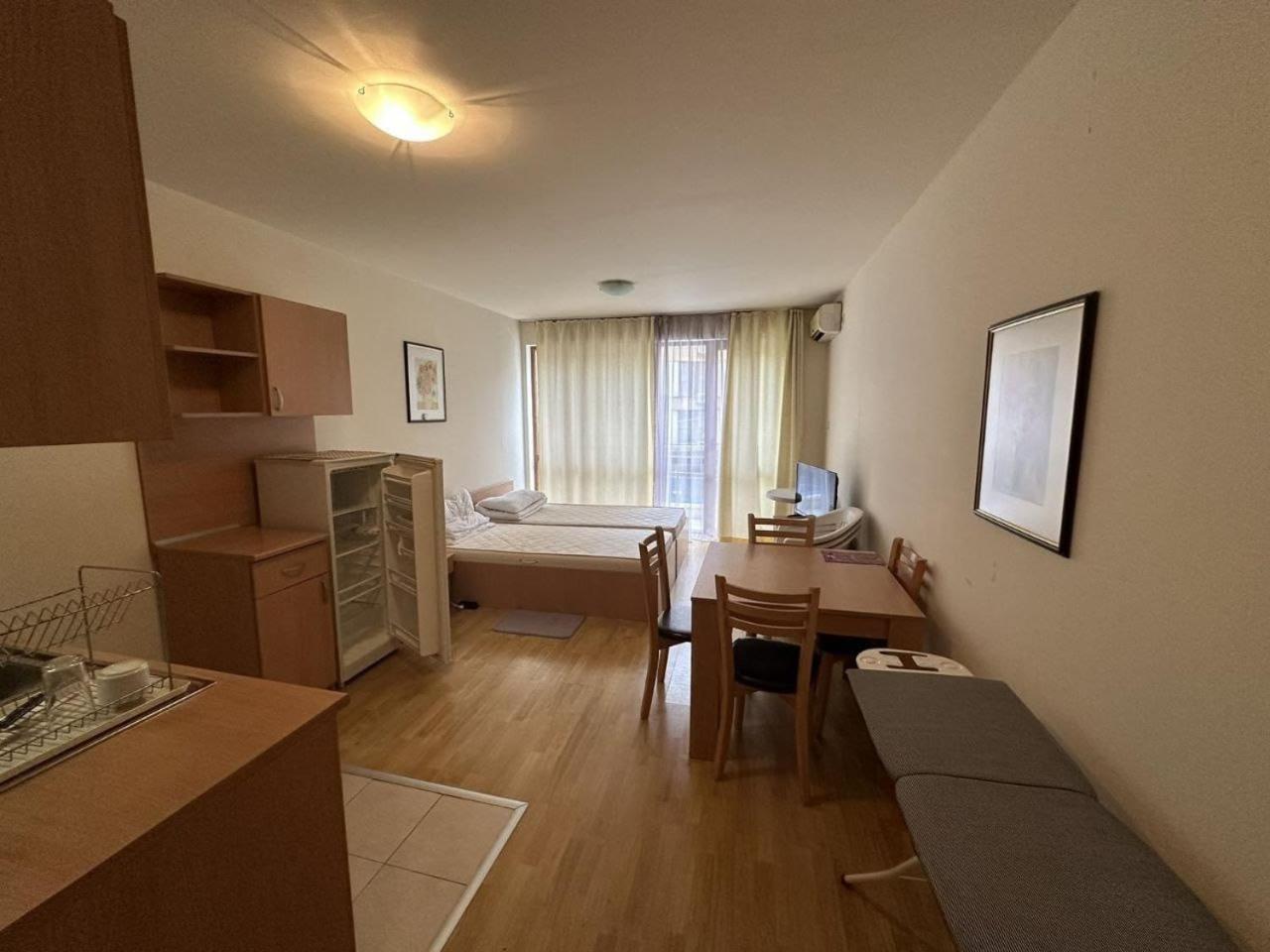 Alexandr Apartments Vigo Nesebar Exteriör bild