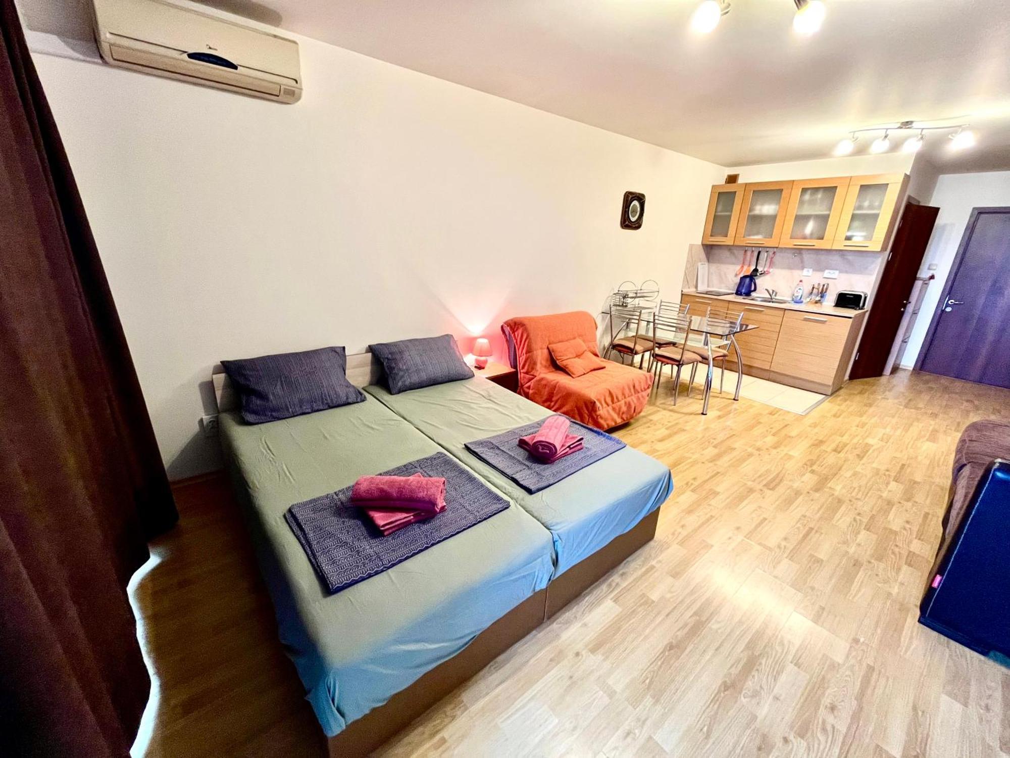 Alexandr Apartments Vigo Nesebar Exteriör bild